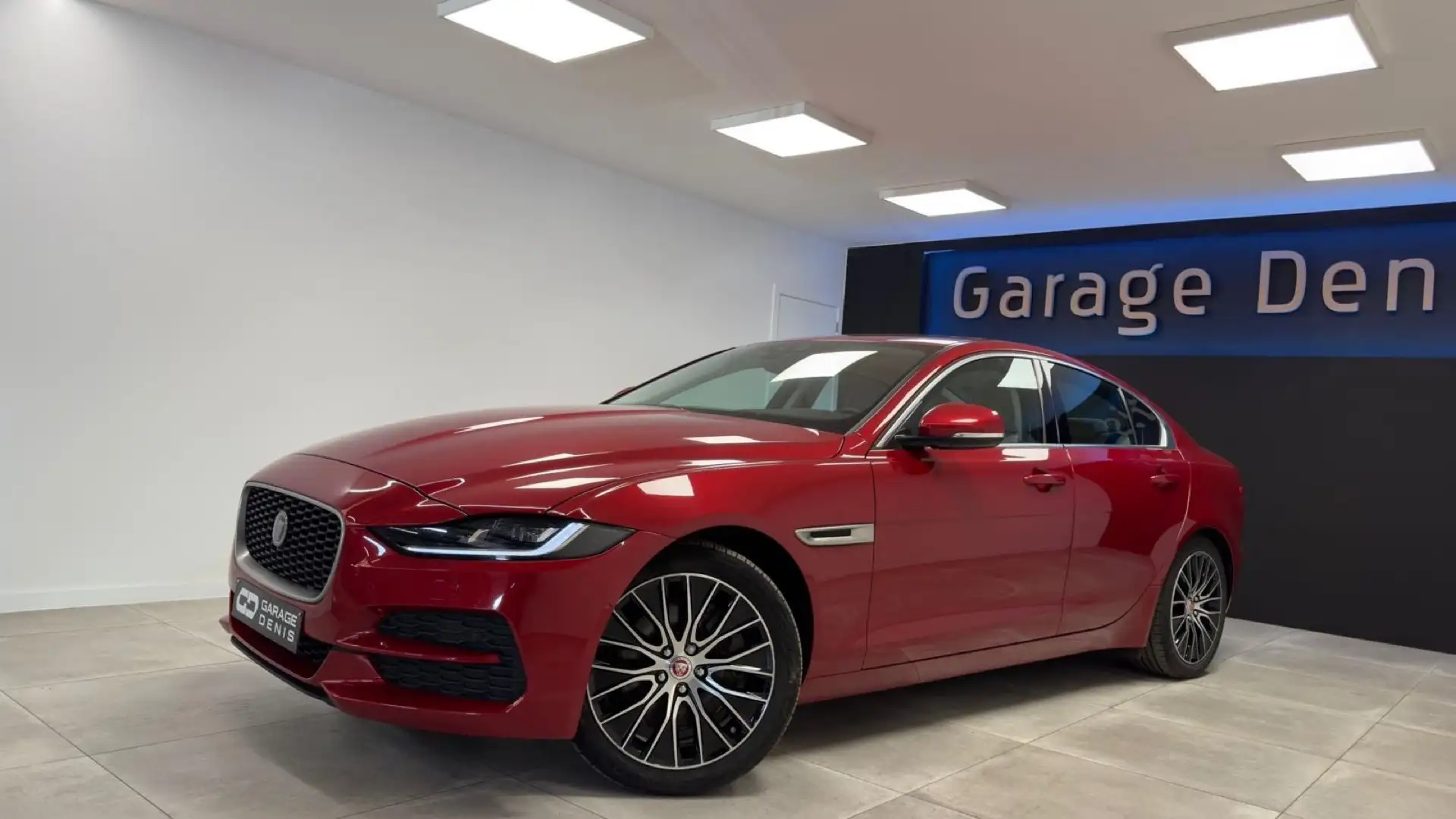 Jaguar XE 2.0 D AWD HSE NEW MOD*GPS+CAMERA*LED*GARANTIE*CUIR Червоний - 1