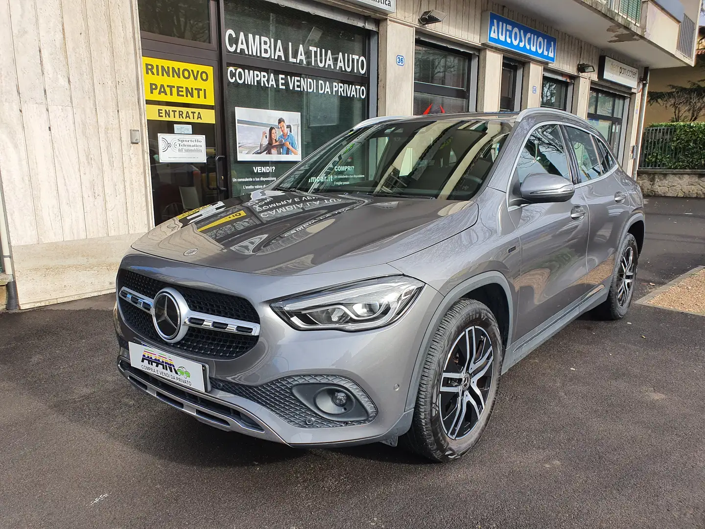 Mercedes-Benz GLA 250 GLA 250 e phev (eq-power) Premium auto Szürke - 2