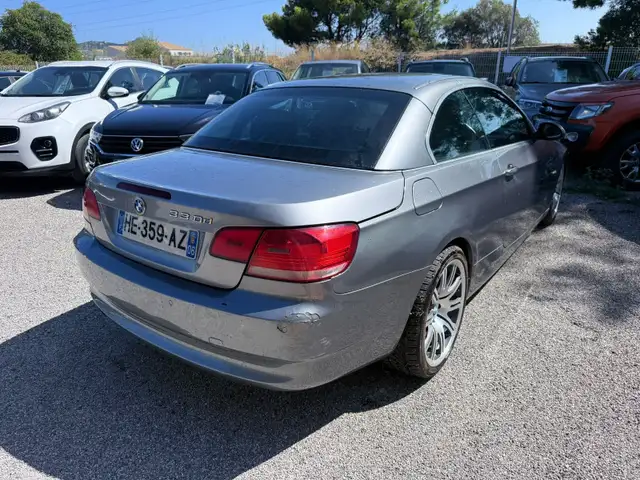 BMW 3 Series view 4