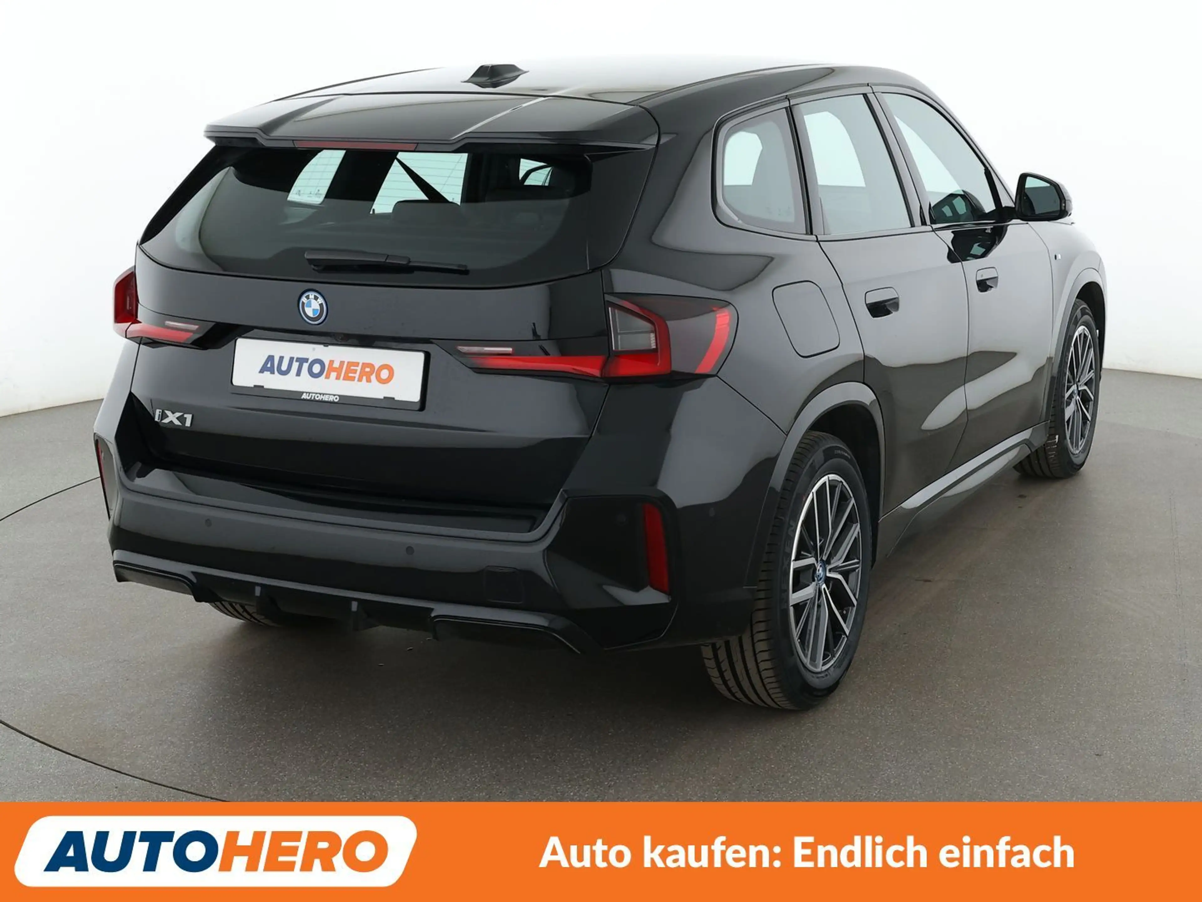 BMW iX1 xDrive 30 M Sport Aut.*NAVI*HEAD-UP*LED*TEMPO*360° — photo 6