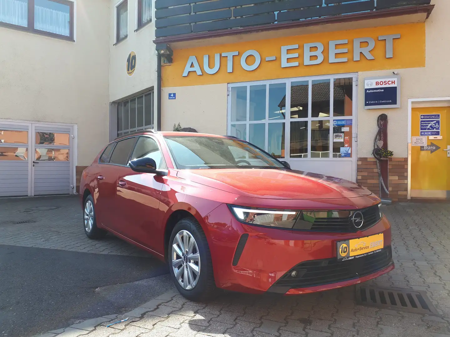 Opel Astra L Sports Tourer 1.2, Sitz- u. Lenkradhzg., NAVI Rot - 1