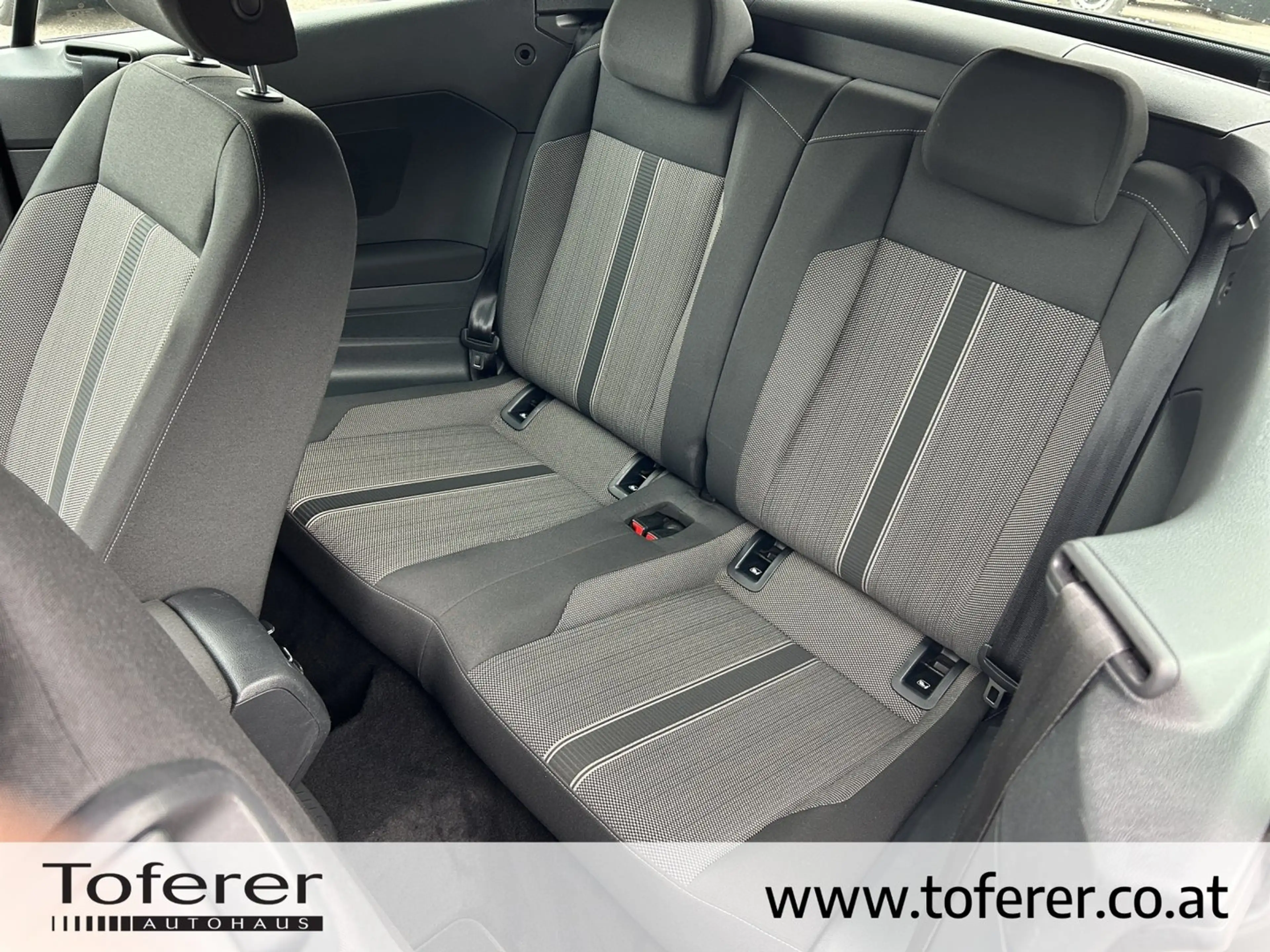Volkswagen T-Roc Style TSI — photo 7