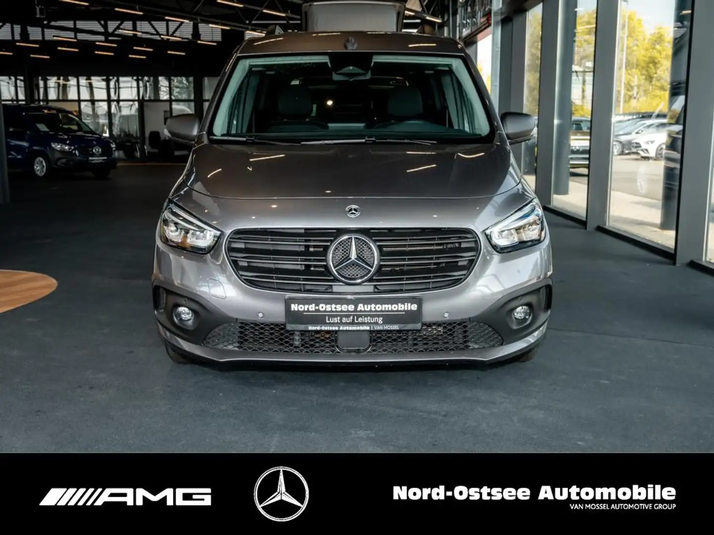 Mercedes-Benz Citan 113 TOURER PRO KLIMA LED MBUX 5 SITZE Grijs - 2