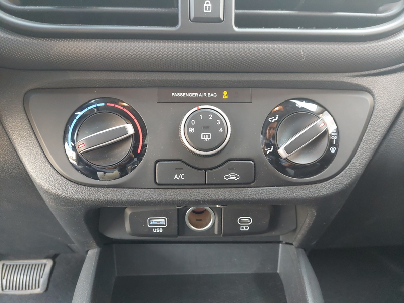 Hyundai i10 1,2 i Line Plus Aut. — photo 16