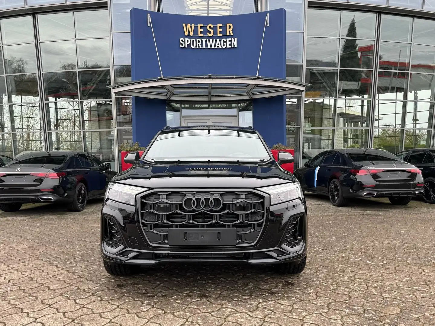 Audi Q7 50 TDI Quattro SLine Allradlenkung/7Seats/22' Noir - 2