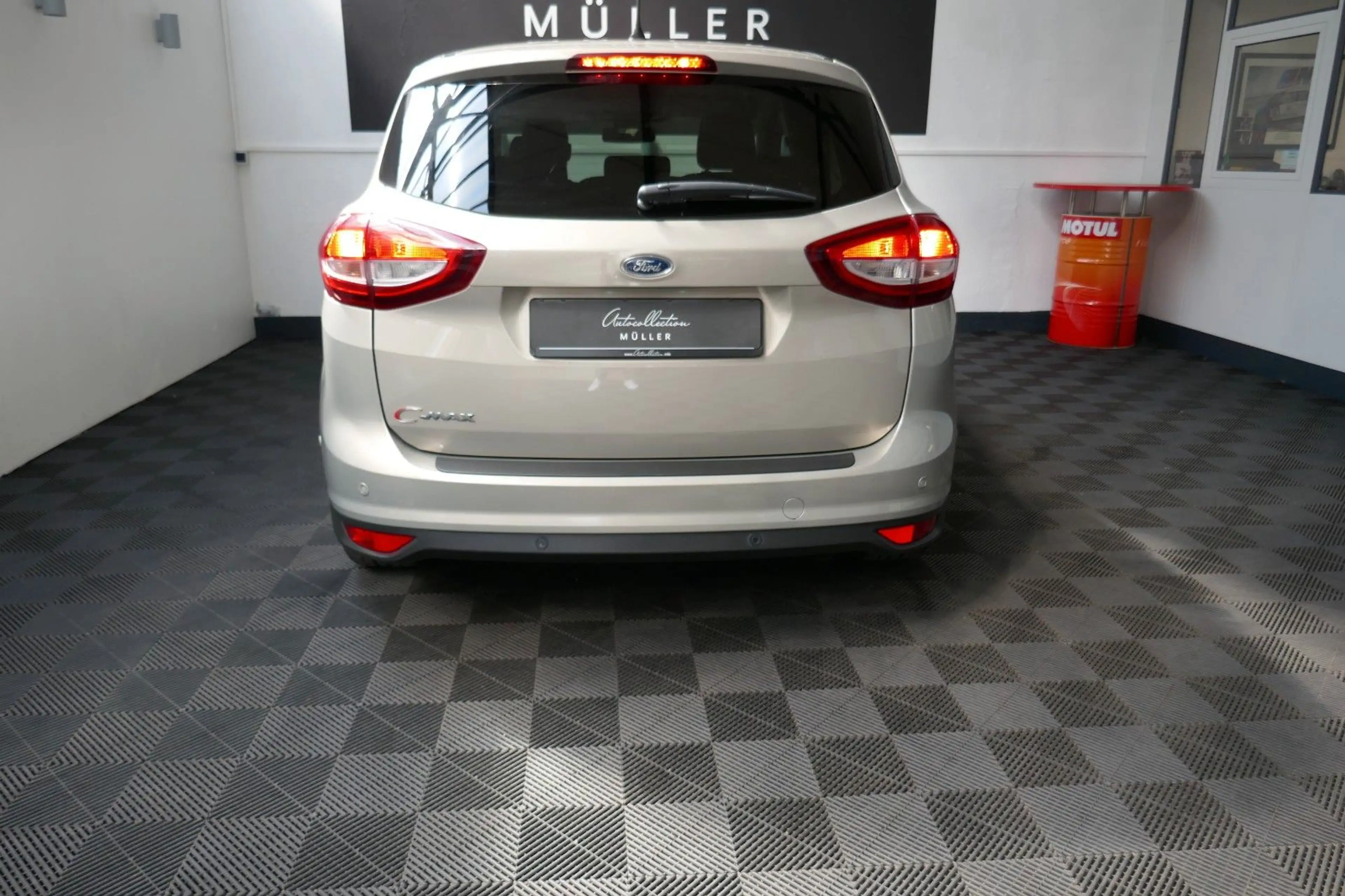 Ford C-Max C-MAX Titanium — photo 13