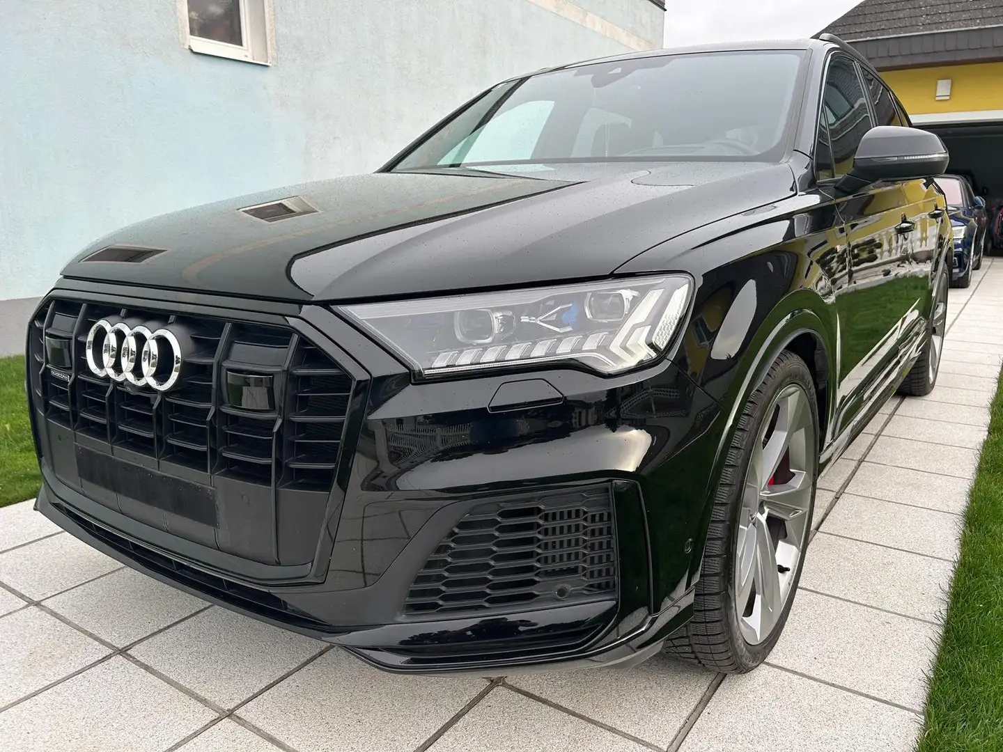 Audi Q7 Q7 60 TFSI e PHEV quattro S-line S-line Schwarz - 2