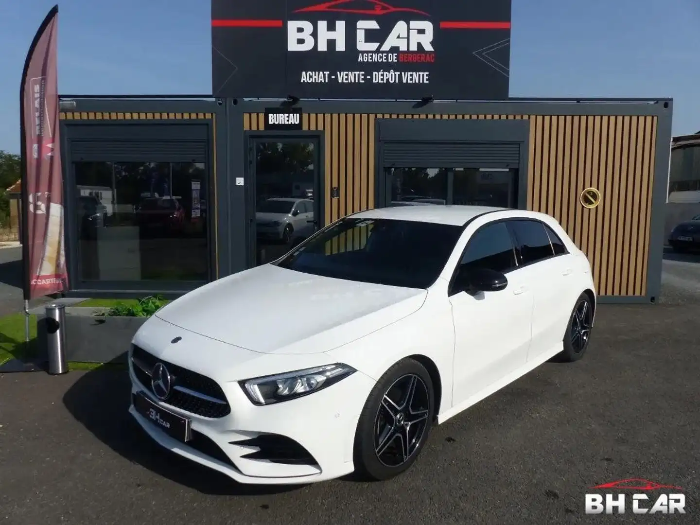 Mercedes-Benz A 180 1.5 180 D 115 AMG LINE 7G-DCT BVA Weiß - 1
