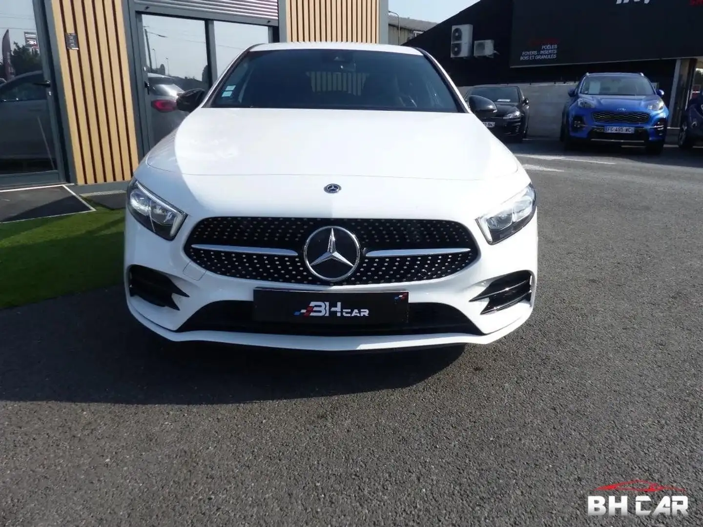 Mercedes-Benz A 180 1.5 180 D 115 AMG LINE 7G-DCT BVA Weiß - 2