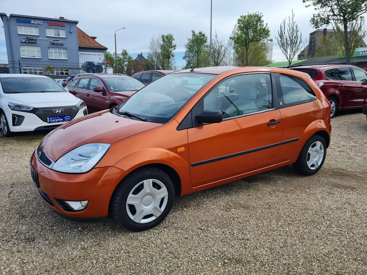 Ford Fiesta Ghia / 1 Hand/Halbautomatik/TÜV+Inspektion-Neu Orange - 1