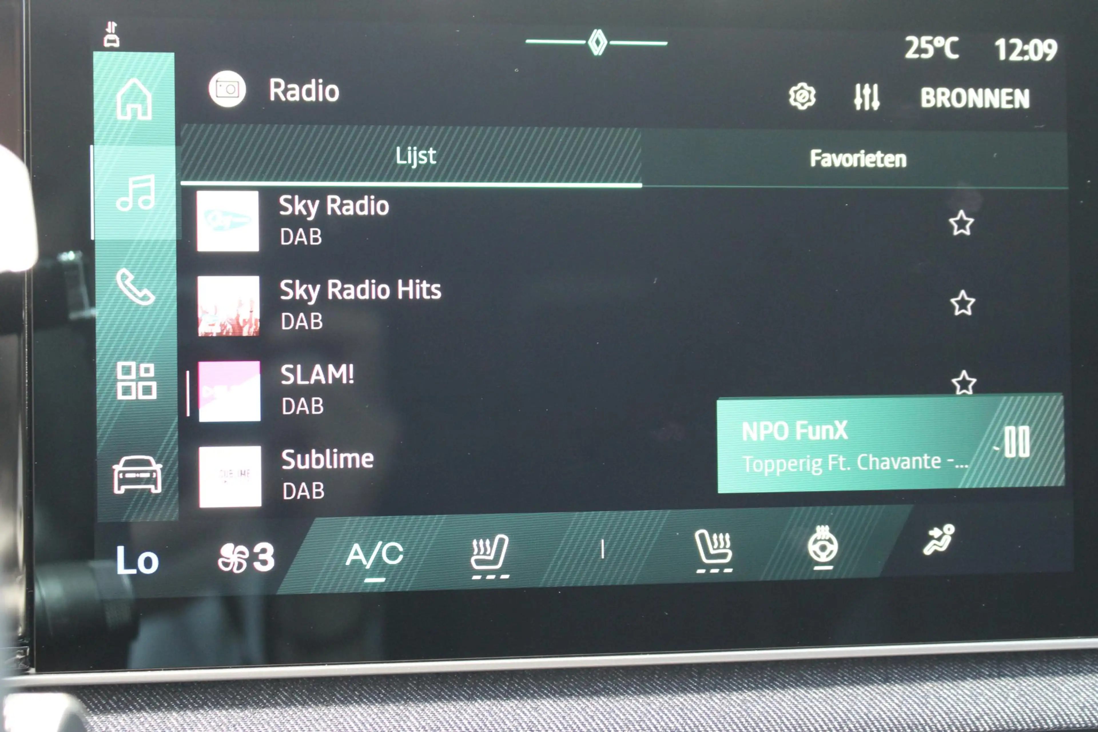 Renault R 4 comfort range techno 52 kWh | Demo | Harman\Kardon — photo 13