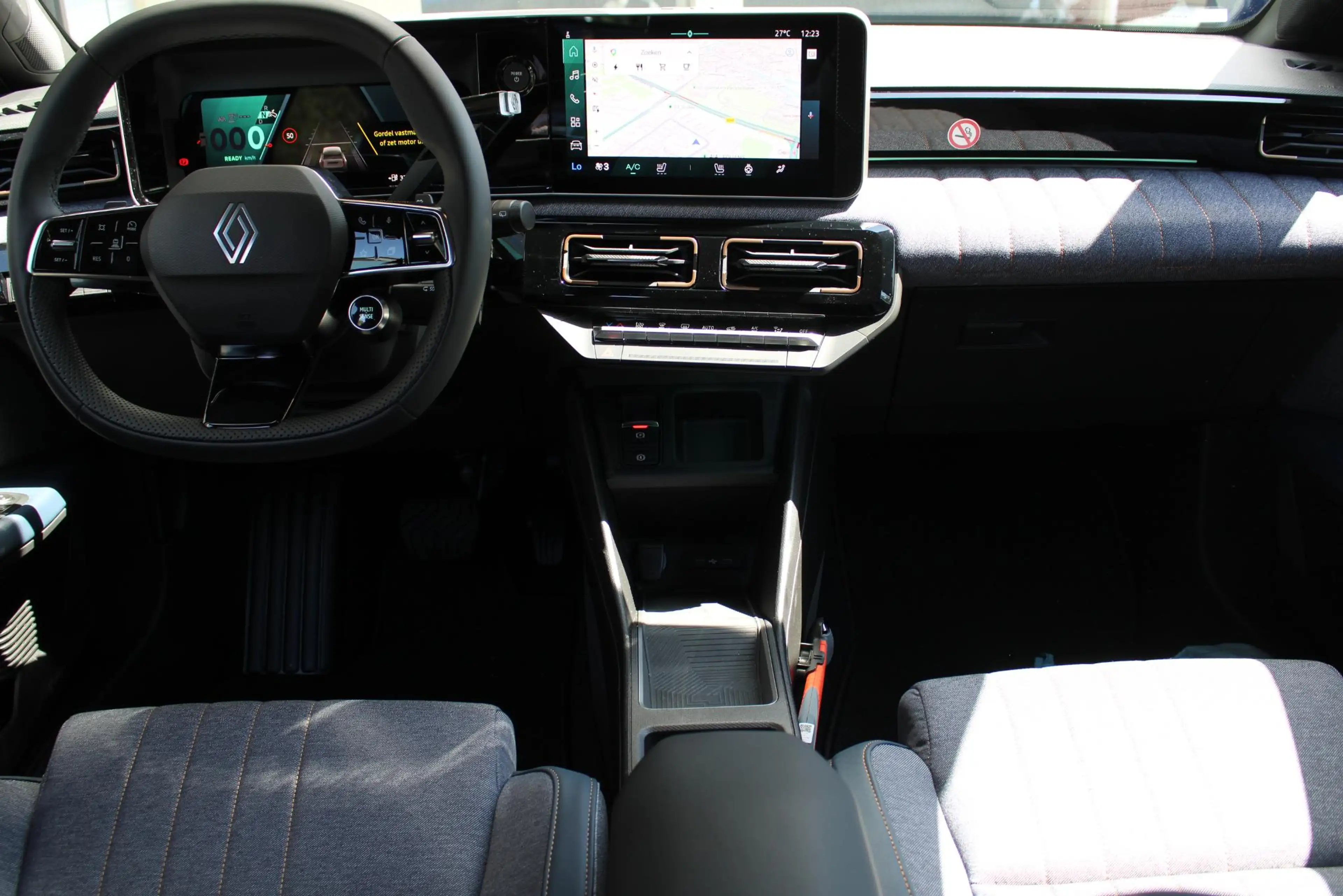 Renault R 4 comfort range techno 52 kWh | Demo | Harman\Kardon — photo 3