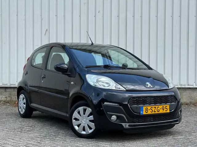 Peugeot 107 view 3