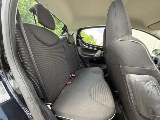 Peugeot 107 view 15