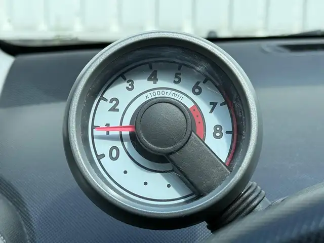 Peugeot 107 view 10