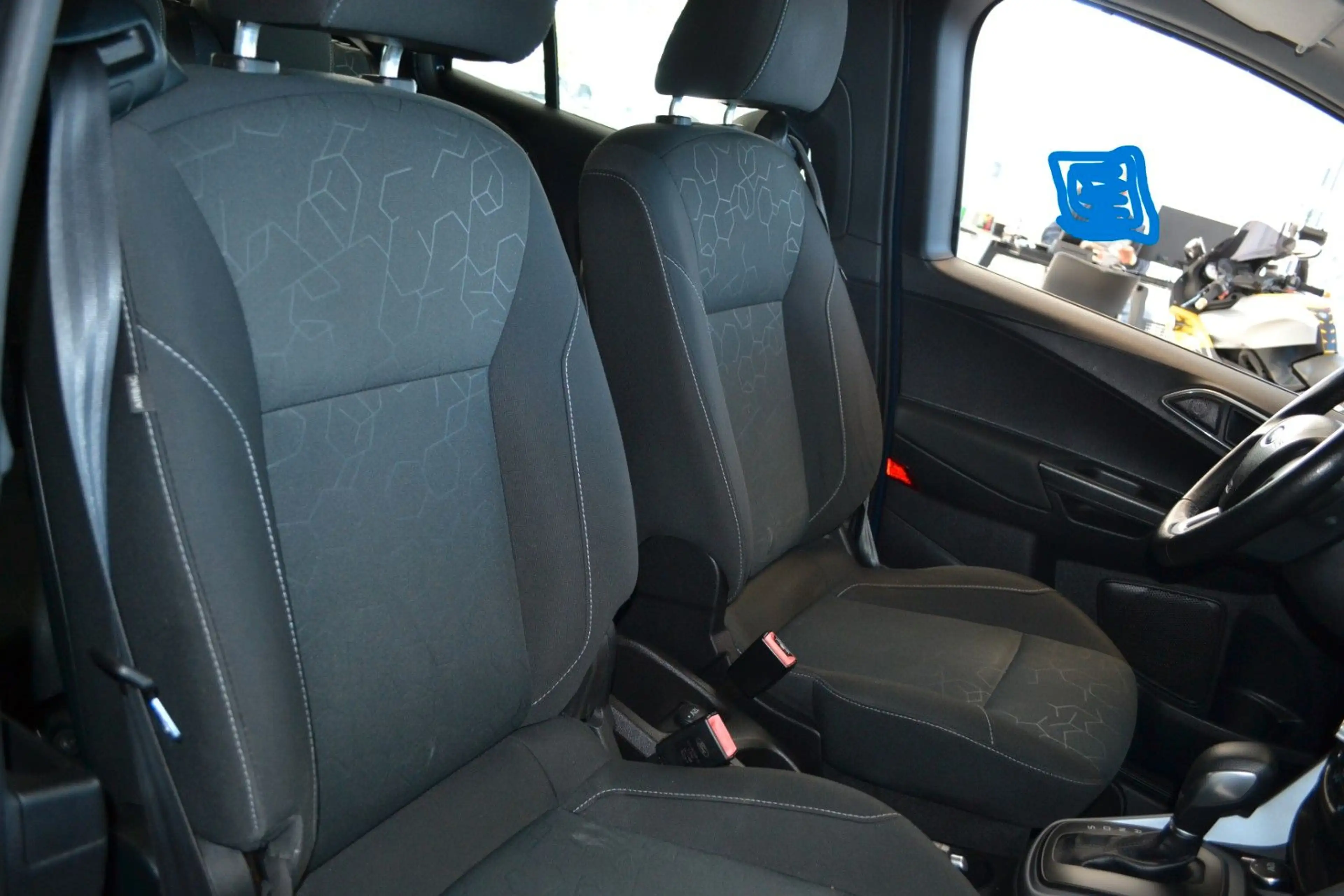 Ford B-Max B-MAX 1,6 16V Sync Edition — photo 8