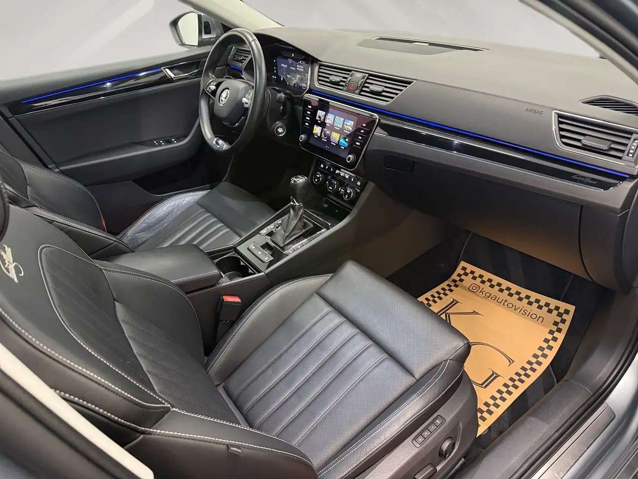 Skoda Superb 2.0 TDI L&K Laurin & Klement 4x4 ab ca. 285€ mon, миниатюра 15