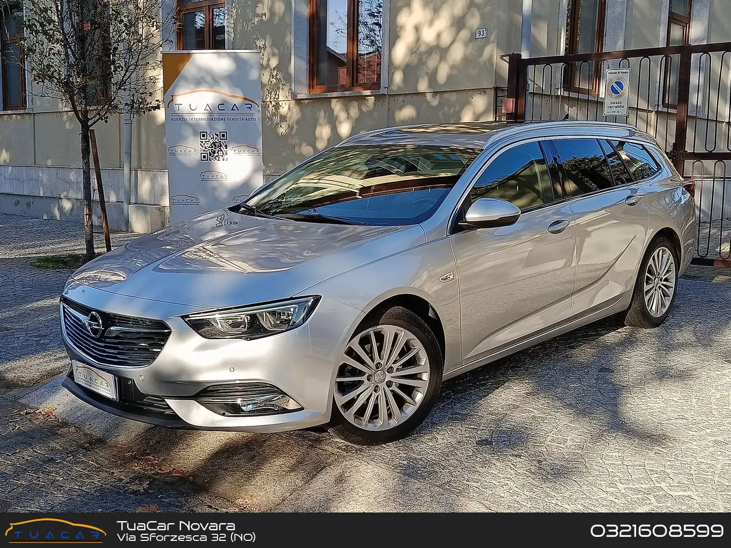 Opel Insignia Innovation 1.6 Grigio - 1
