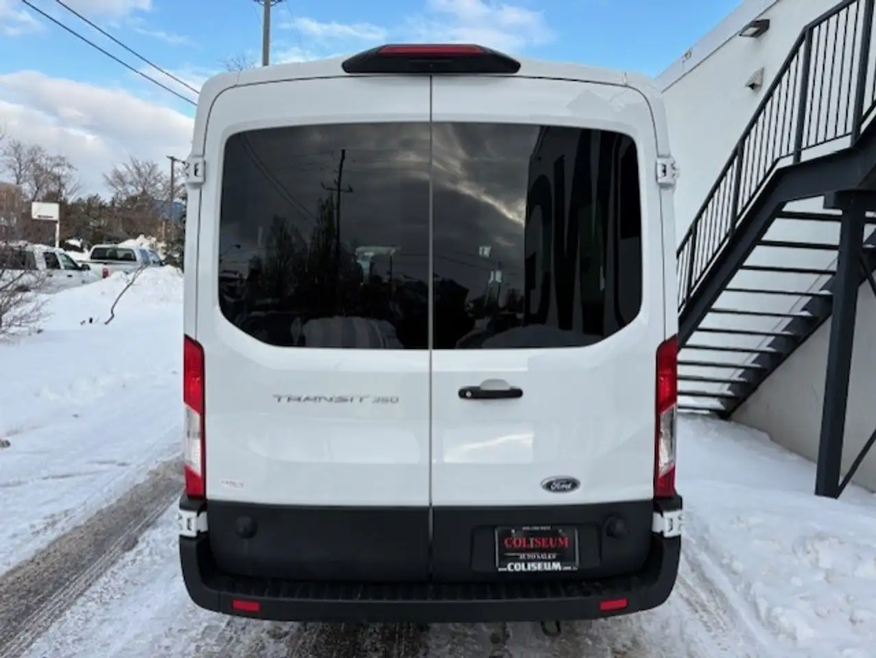 Ford Transit Passenger Wagon снимка Ford Transit Passenger Wagon