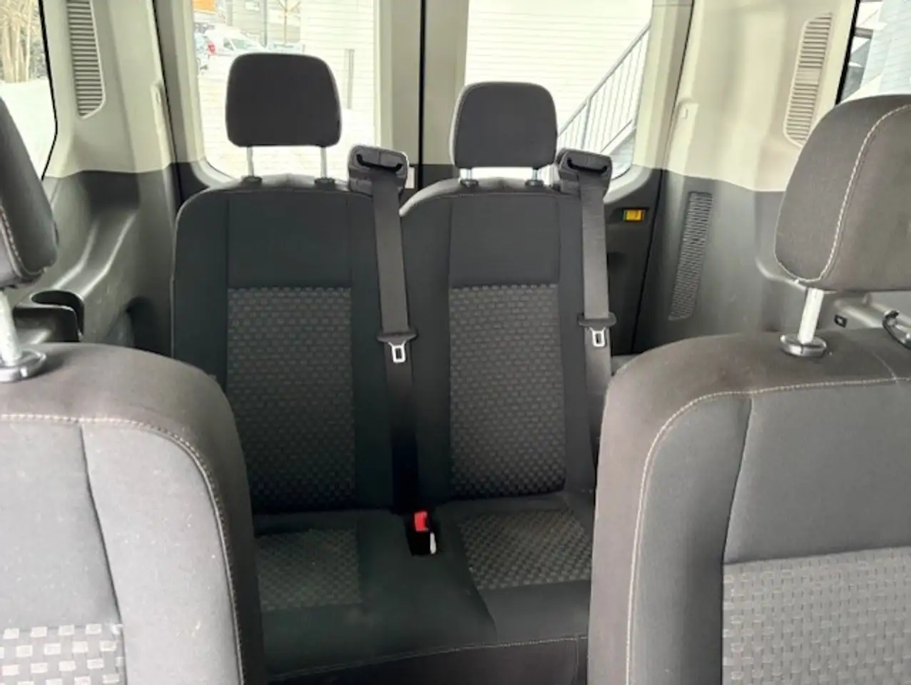 Ford Transit Passenger Wagon снимка Ford Transit Passenger Wagon