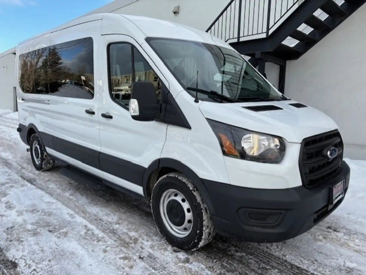 Ford Transit Passenger Wagon снимка Ford Transit Passenger Wagon