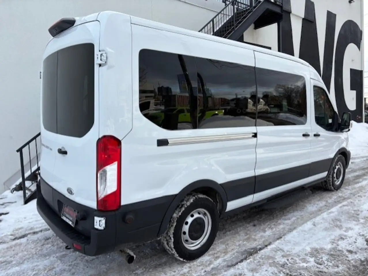 Ford Transit Passenger Wagon снимка Ford Transit Passenger Wagon