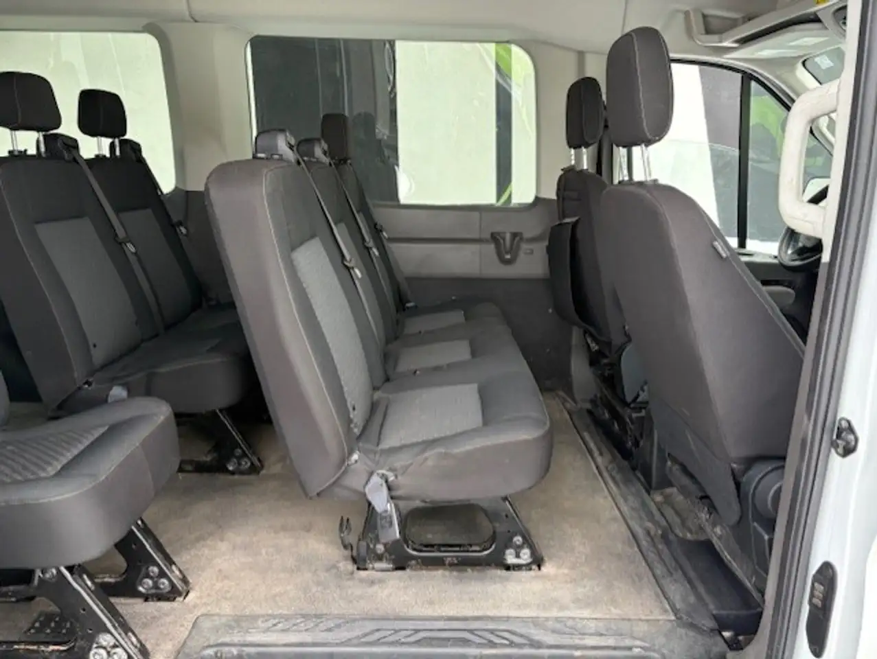 Ford Transit Passenger Wagon снимка Ford Transit Passenger Wagon