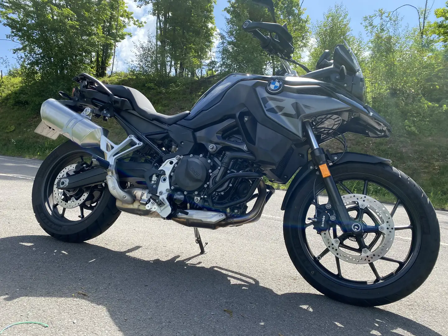 BMW F 800 GS Style Triple Black Tieferlegung Černá - 2
