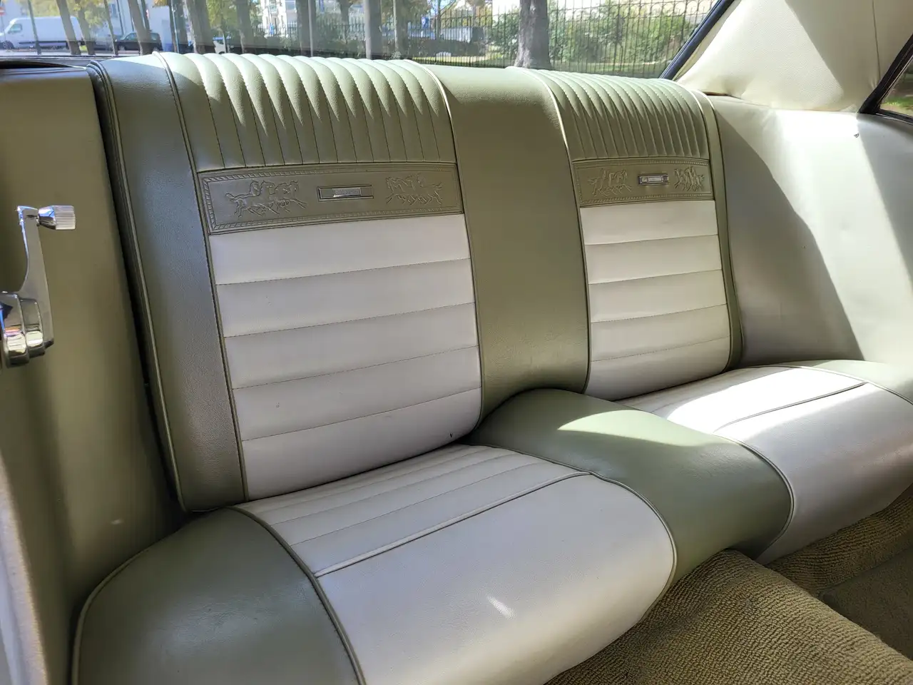 Ford Mustang Pony Interior – Ivy Gold - etat concours, foto 11