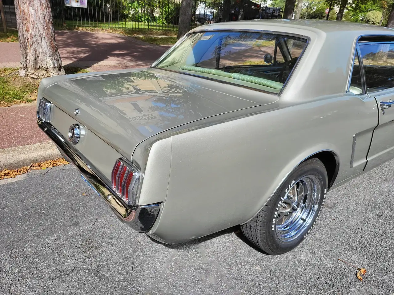 Ford Mustang Pony Interior – Ivy Gold - etat concours, foto 7