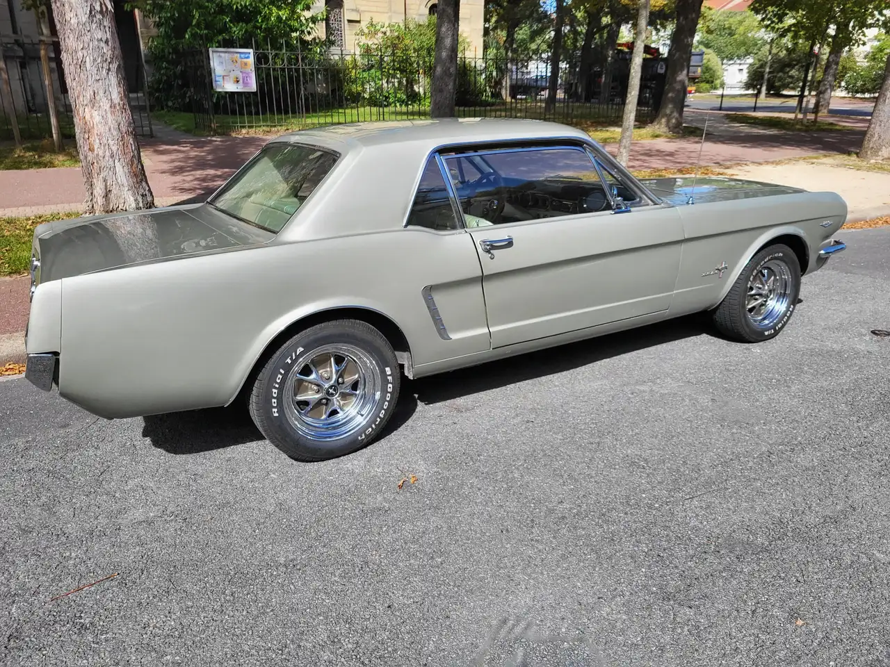 Ford Mustang Pony Interior – Ivy Gold - etat concours, foto 5
