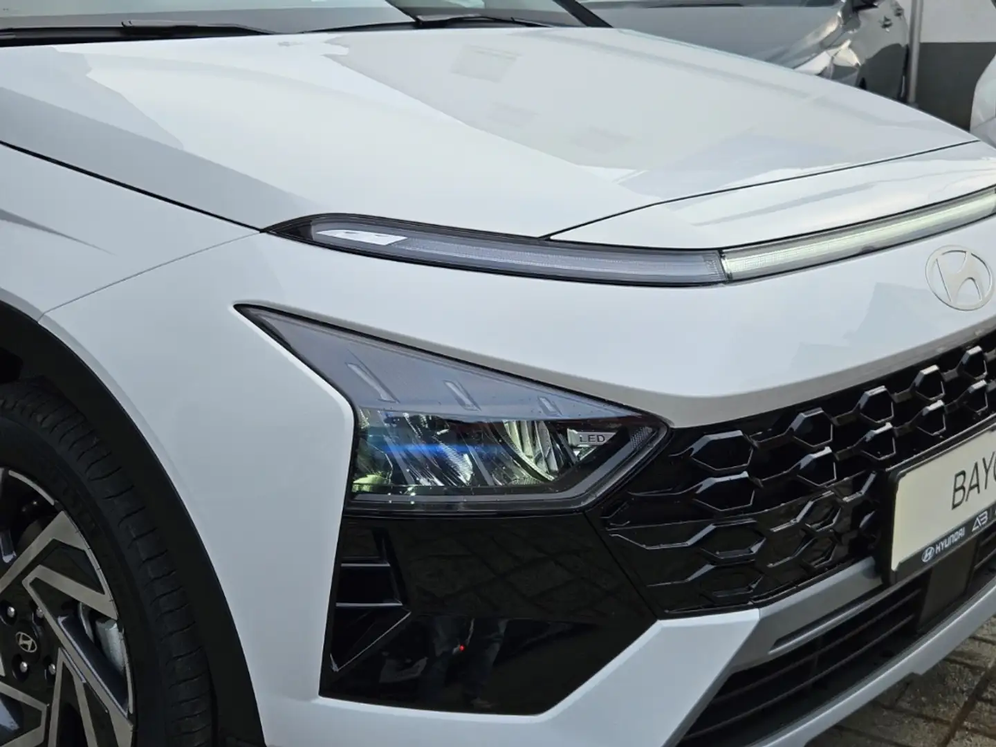 Hyundai BAYON 1.0 T-GDI M/T TREND, Komfort-Paket, Navi, Kamera, Blanc - 2