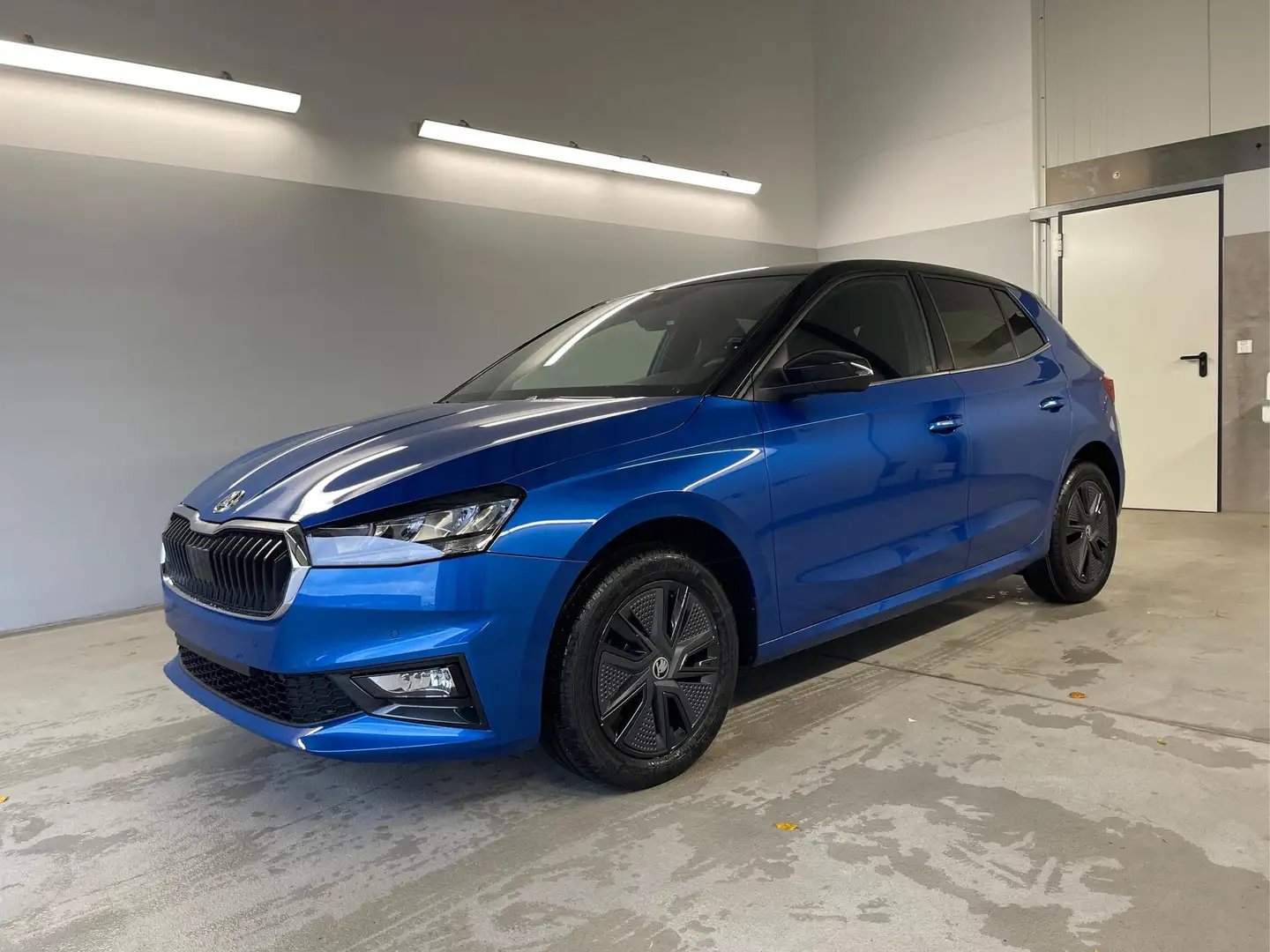 Skoda Fabia Selection 115PS DSG Dynamic+Kamera+Kessy+Alu16... Bleu - 1