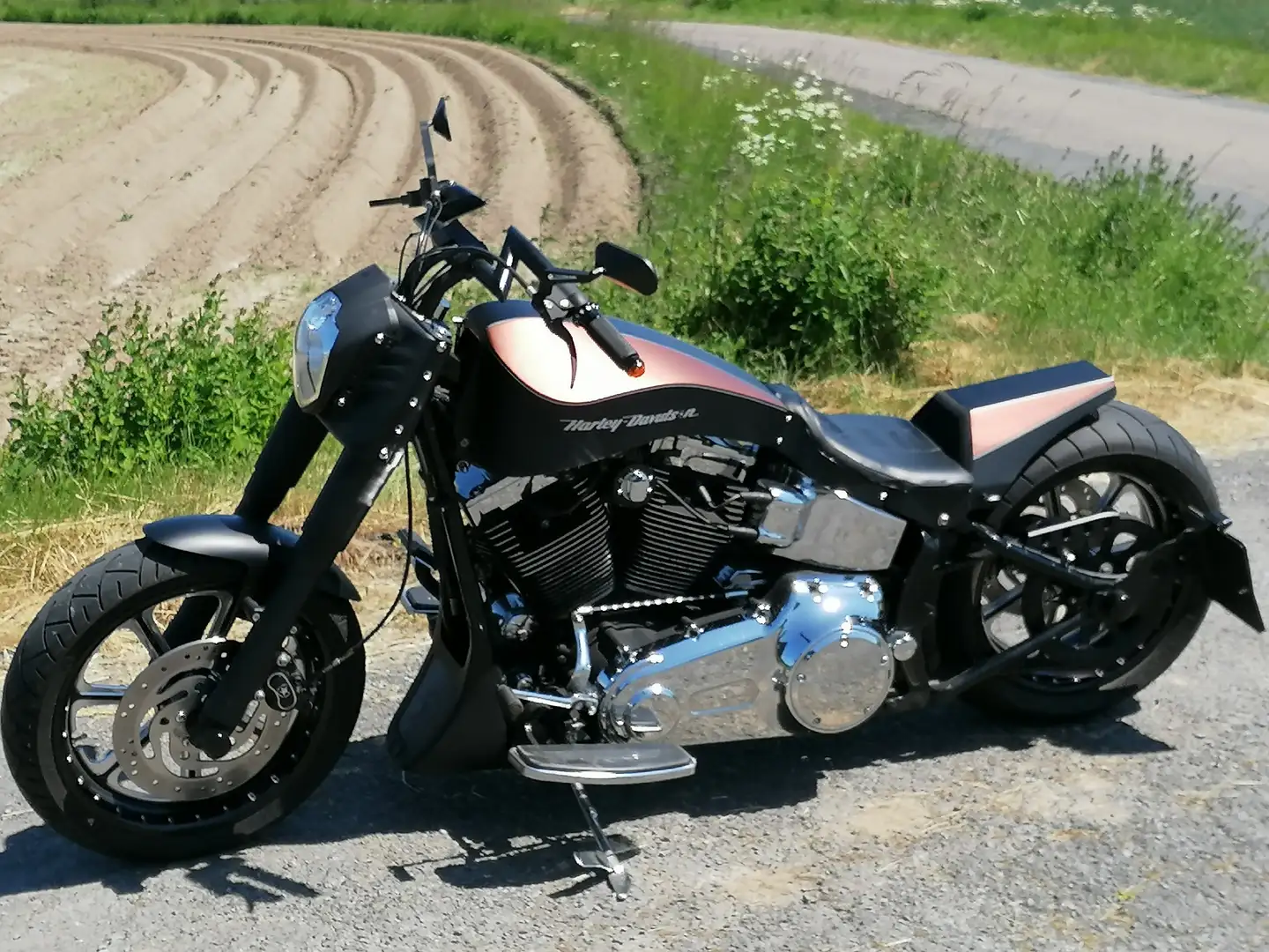 Harley-Davidson Fat Boy COUSTUM BIKE Brons - 1