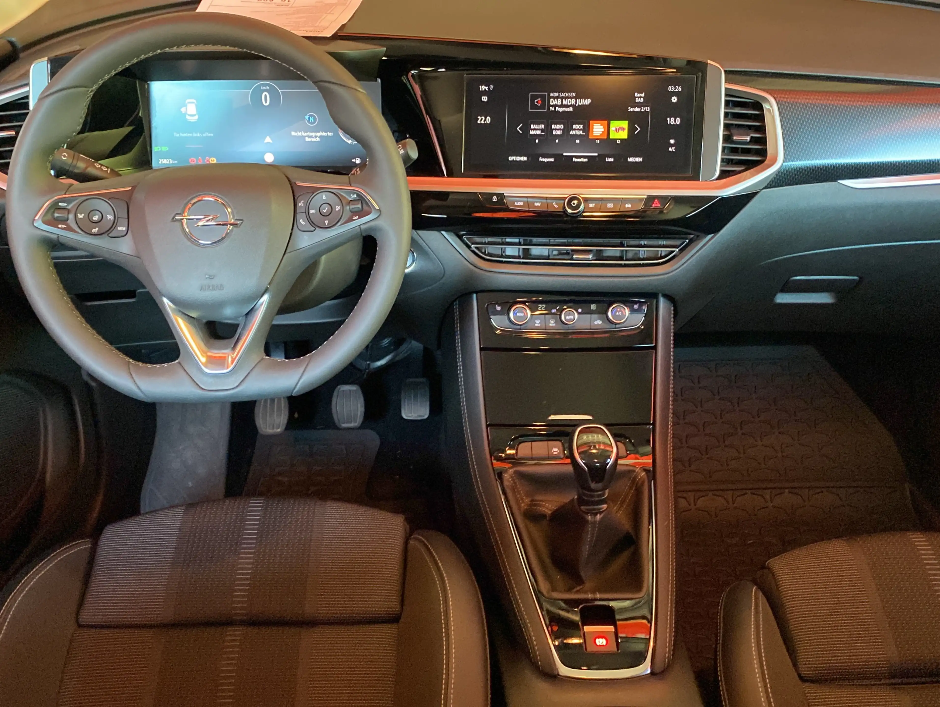 Opel Grandland X 1.2T GS Line*Navi*DAB*LED*IntelliLux — photo 13