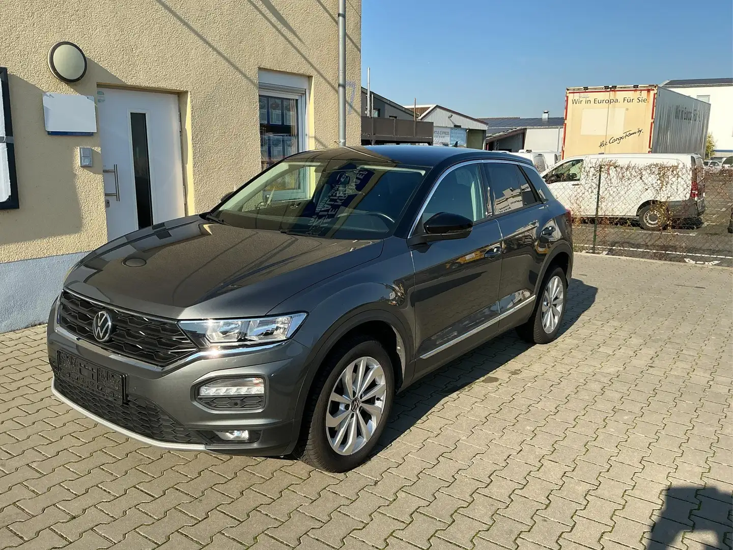 Volkswagen T-Roc Active Navi PDC Sitzheizung 110 kW (150 PS), Au... Grijs - 2