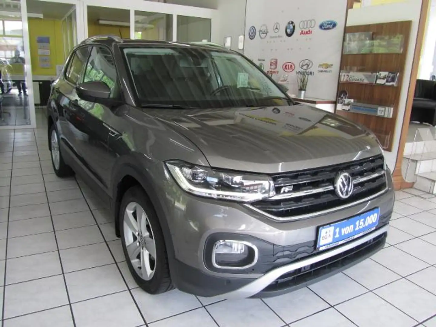 Volkswagen T-Cross 1.6 TDI Style (EURO 6d-TEMP) Szürke - 2