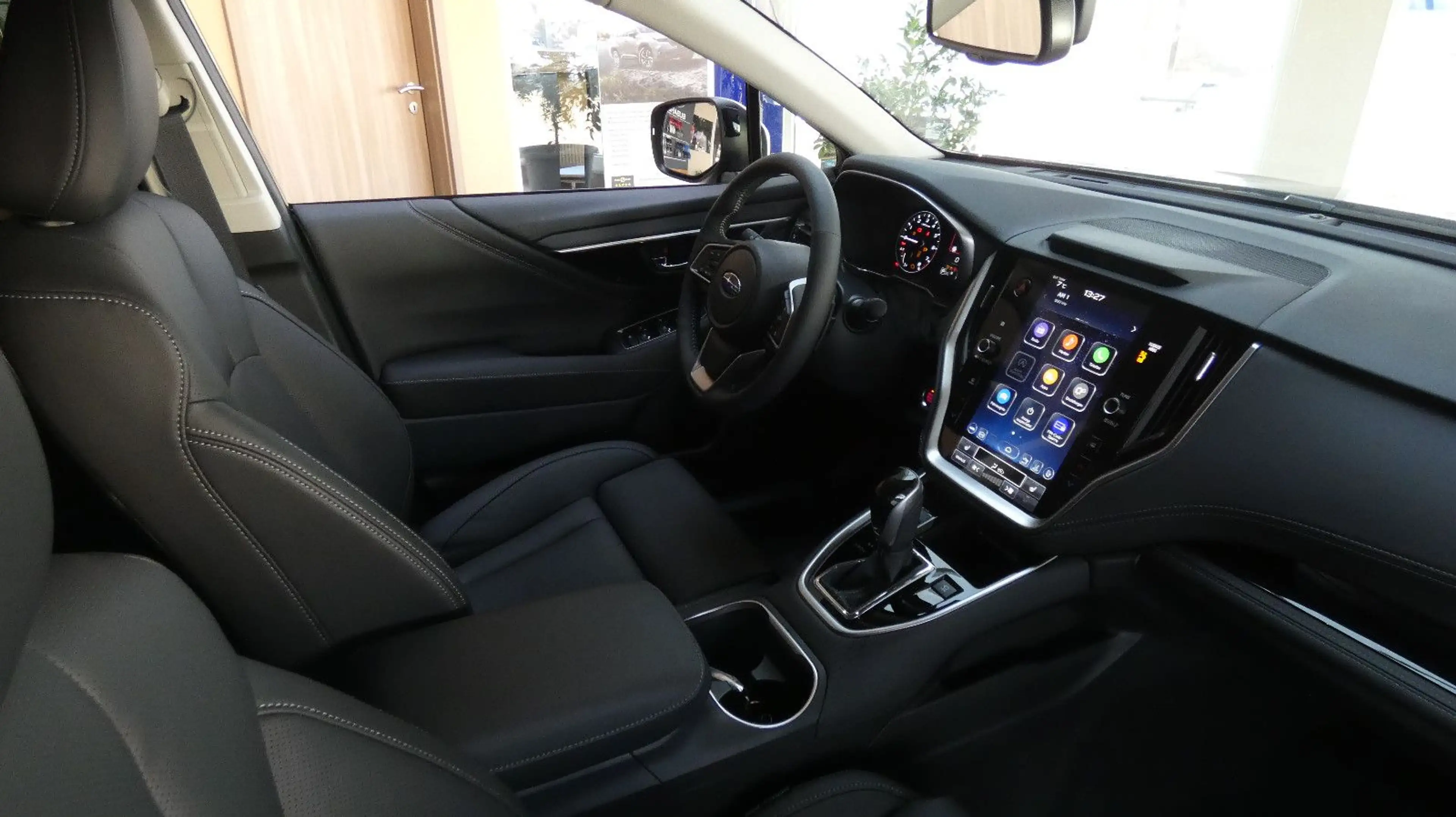 Subaru OUTBACK 2.5i Platinum Lineartronic — photo 8