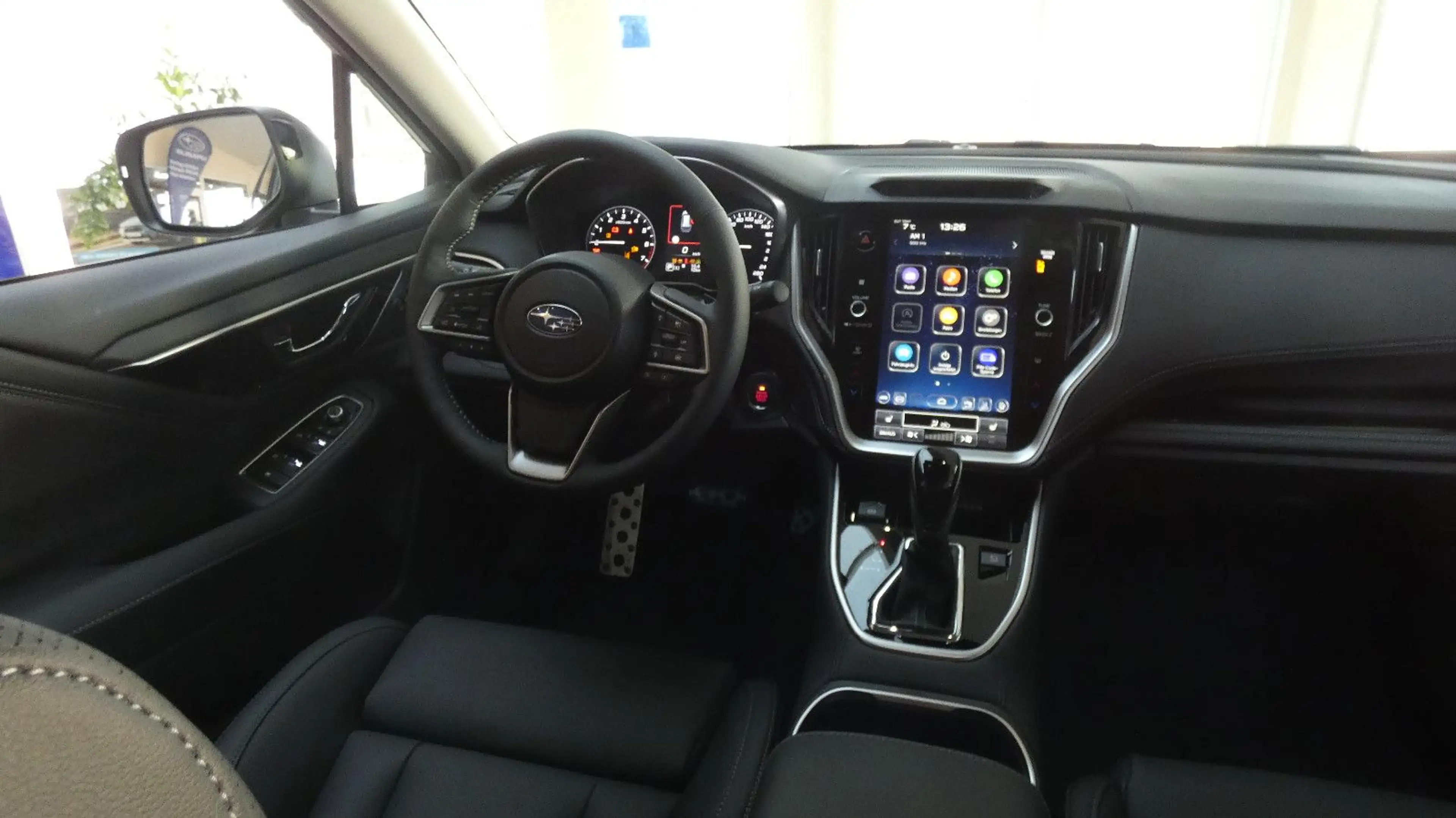 Subaru OUTBACK 2.5i Platinum Lineartronic — photo 10