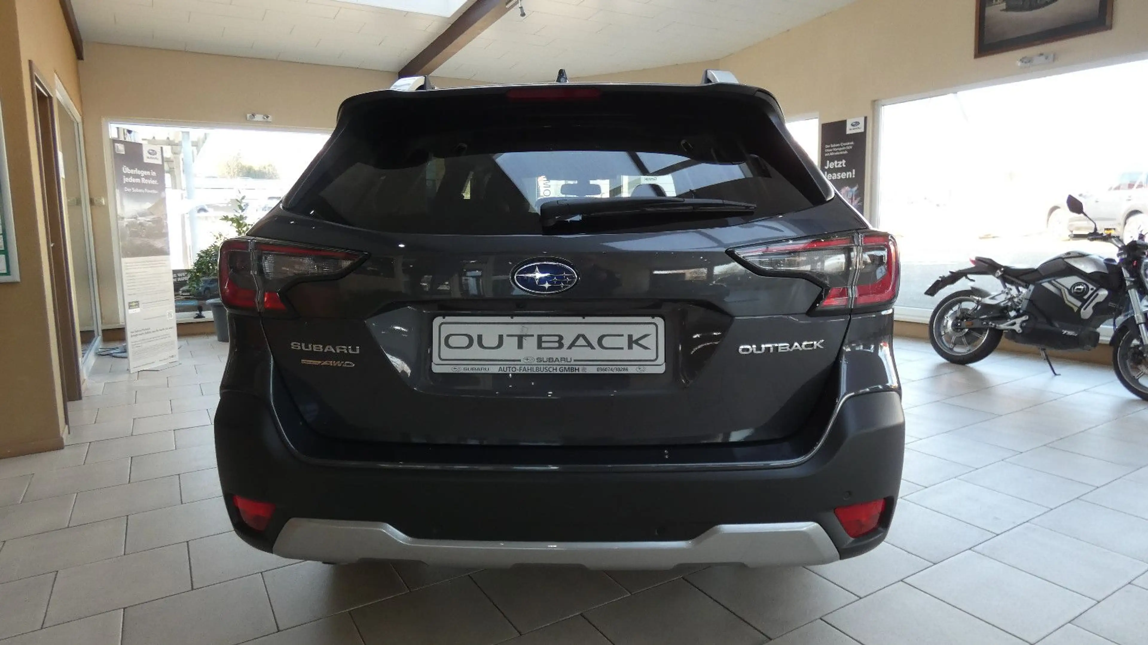 Subaru OUTBACK 2.5i Platinum Lineartronic — photo 4