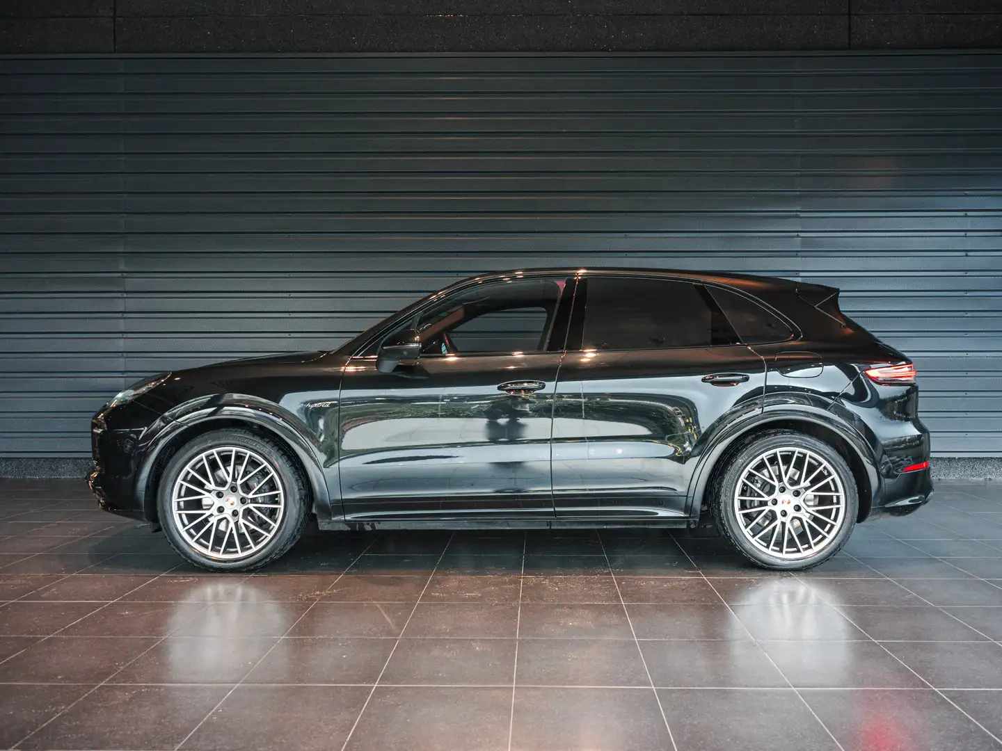 Porsche Cayenne E-Hybrid Platinum Edition Noir - 2