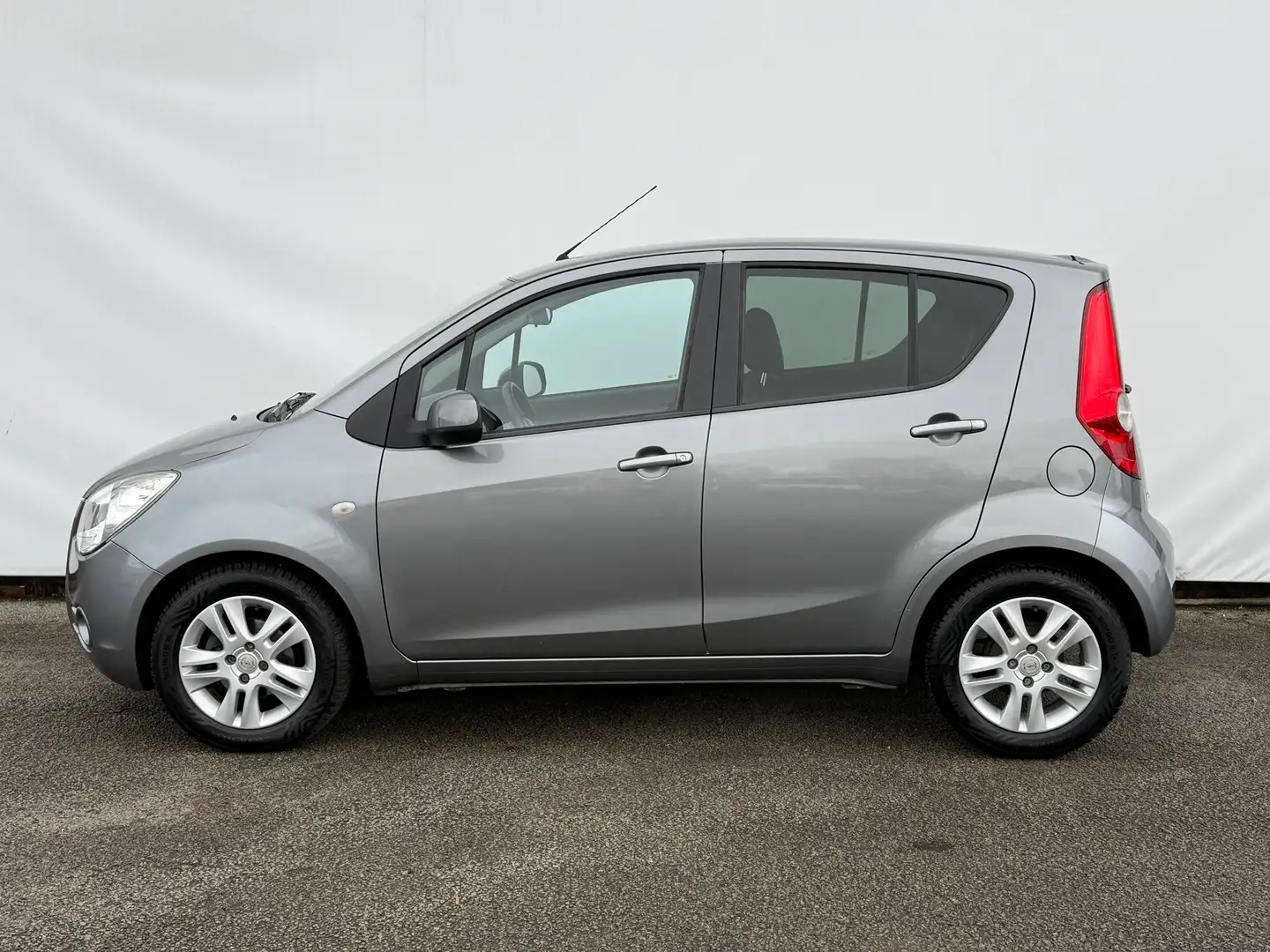 Opel Agila 1.0 Edition Sportvelgen | Hoge zit | Mistlampen | Grau - 2