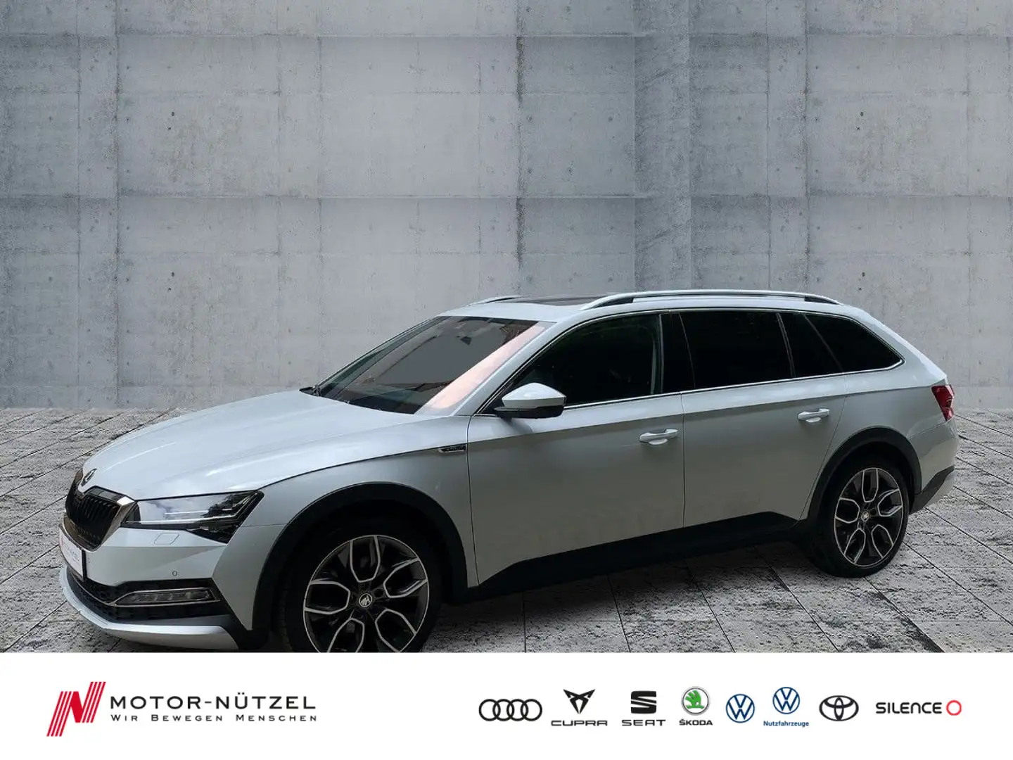 Skoda Superb Combi SCOUT 2.0 TDI 4x4 DSG LED+AHK+PANO Blanco - 1