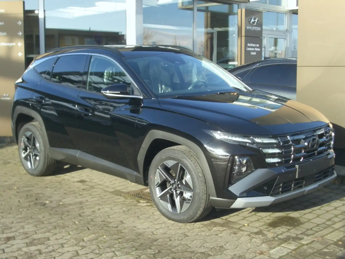 Hyundai TUCSON Facelift MJ25 Hybrid 2WD Trend, Krell AKTION Schwarz - 1