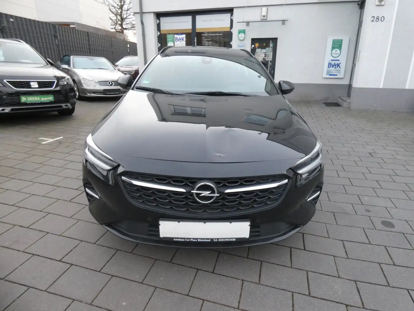 Opel Insignia B 1.5d Busines Edition Aut/Navi/LED/17" Schwarz - 2