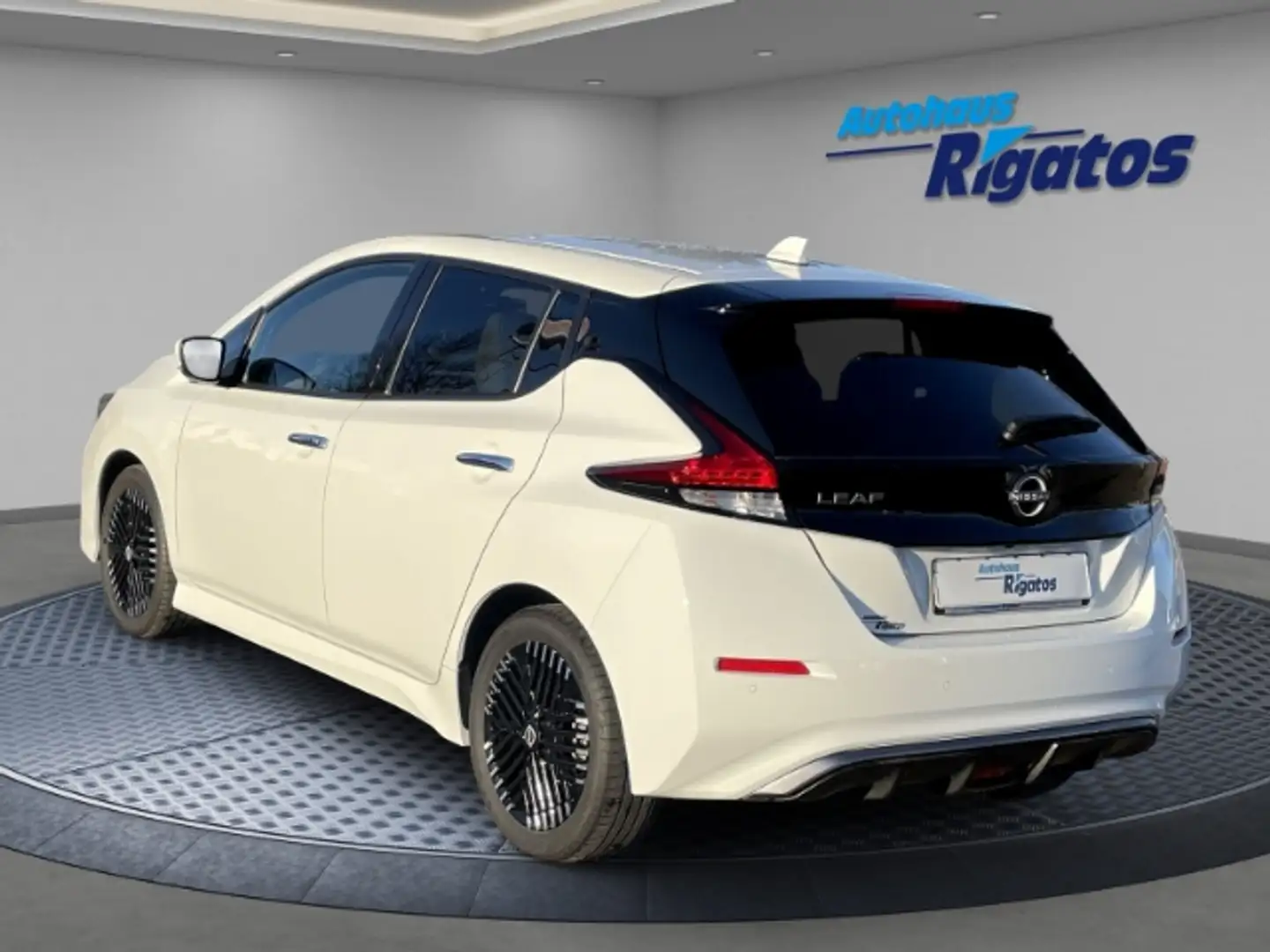 Nissan Leaf 40 kWh N-Connecta Navi, Sitzheizung, Appel CarPlay Wit - 2