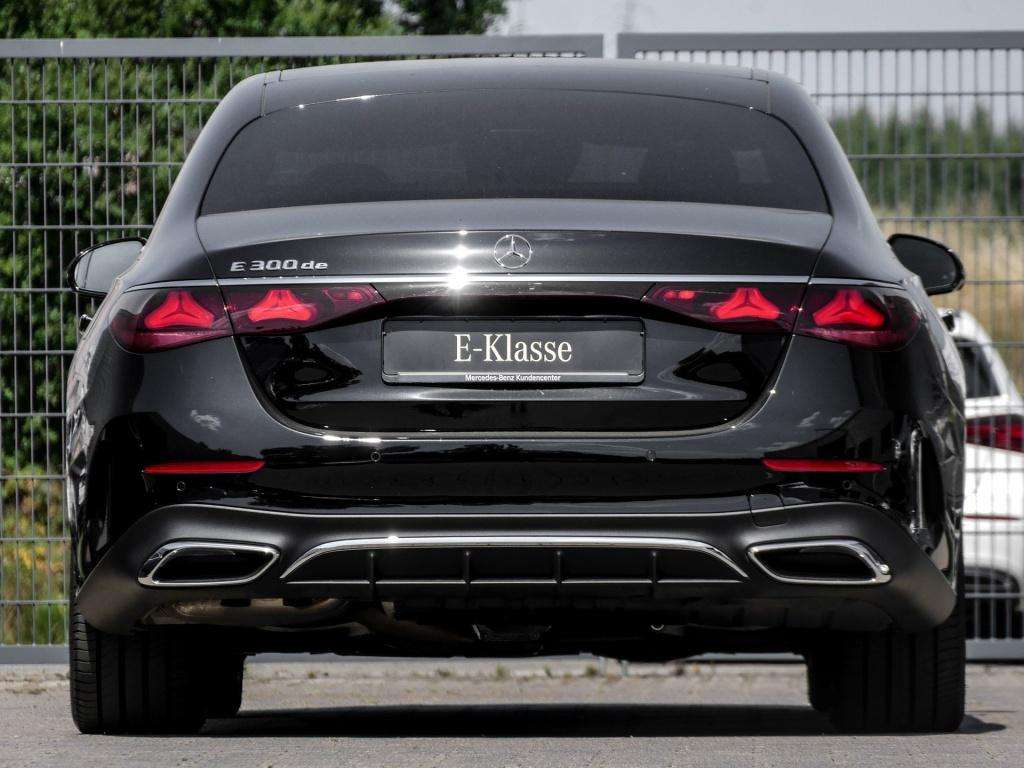 Mercedes-Benz E 300