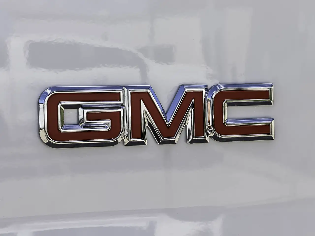 GMC Savana снимка GMC Savana