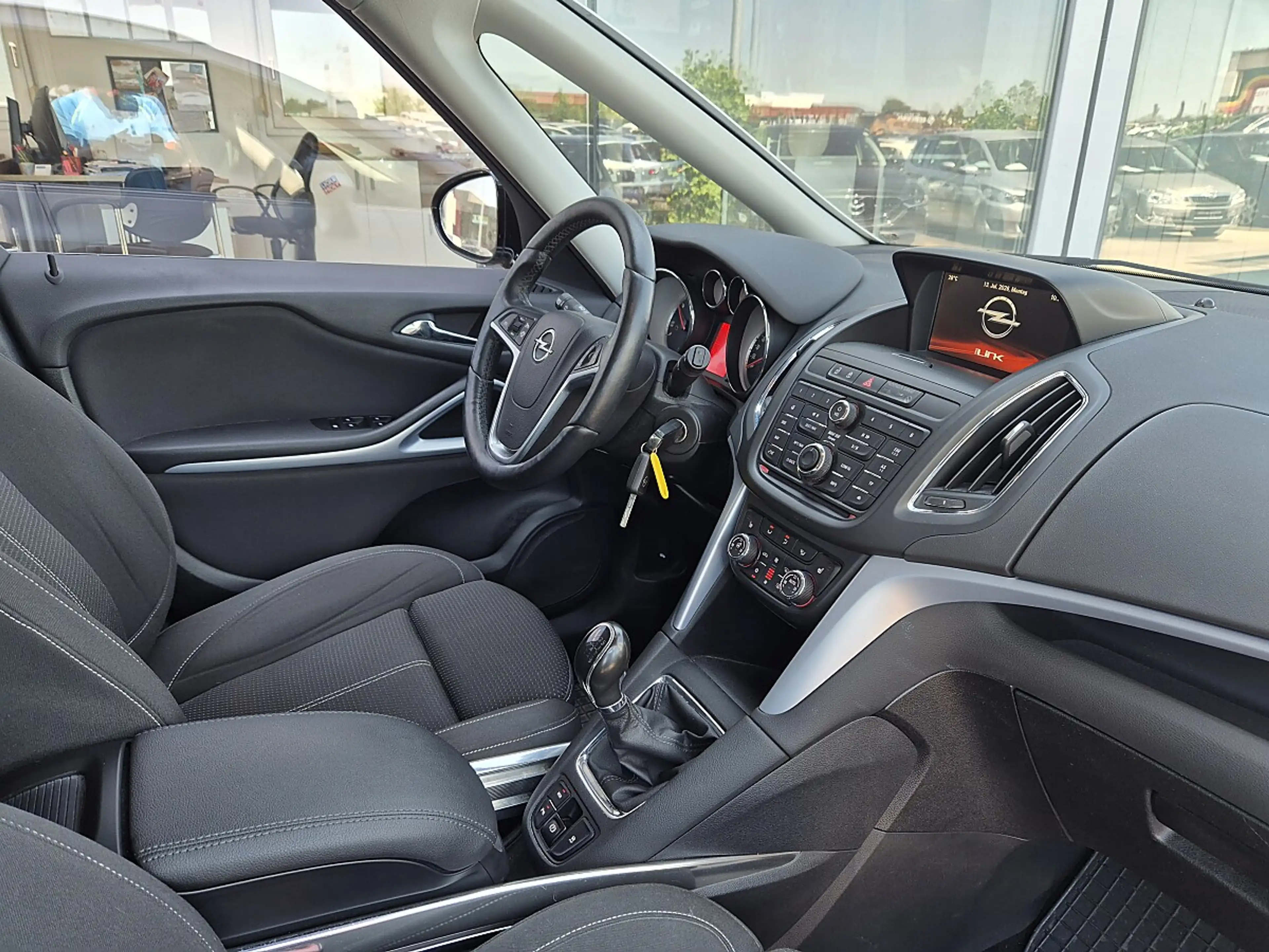Opel Zafira Tourer 1,6 CDTI ecoflex Österreich Ed. Start/Stop — photo 12