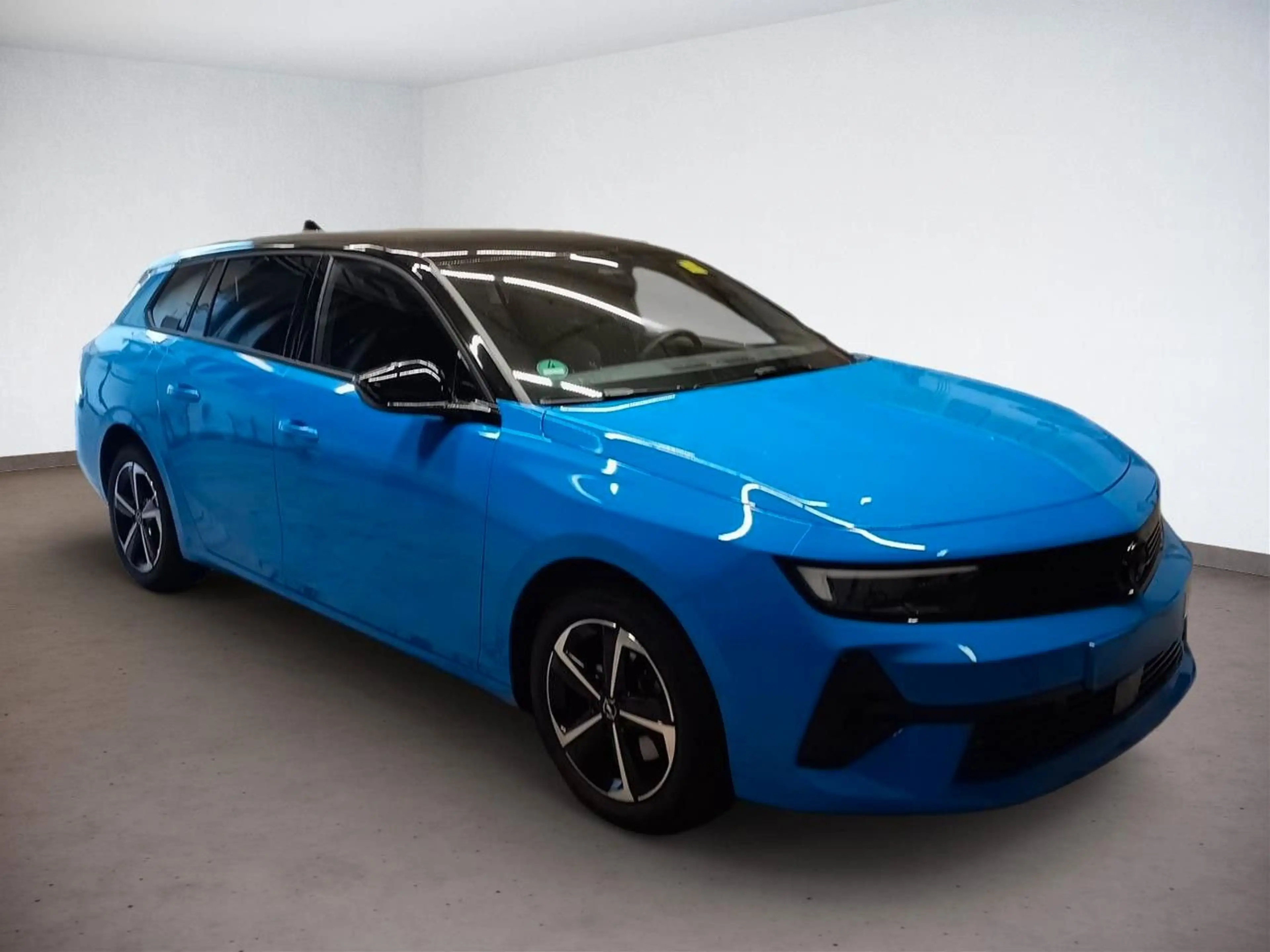 Opel Astra Sports Tourer GS Hybrid 145PS 6G-DSG *AHK* — photo 4